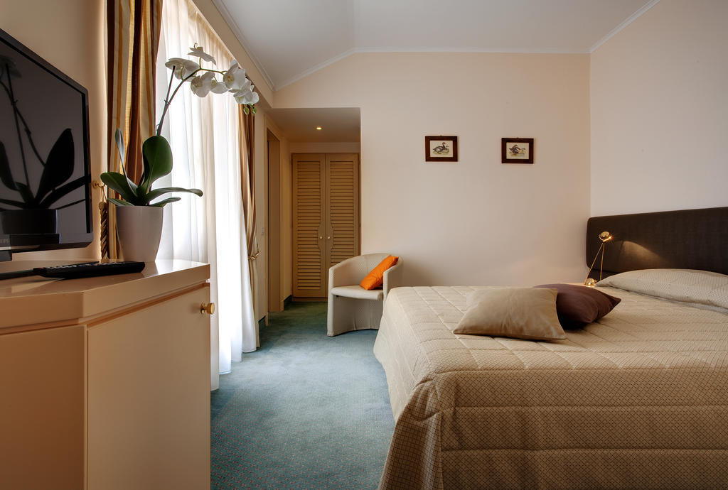 Grand Hotel Presolana Кастионе дела Презолана Стая снимка