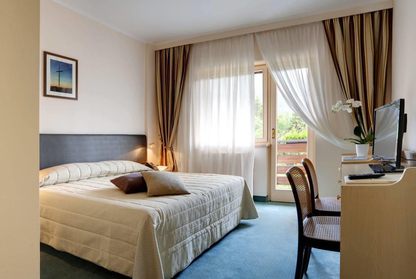 Grand Hotel Presolana Кастионе дела Презолана Екстериор снимка
