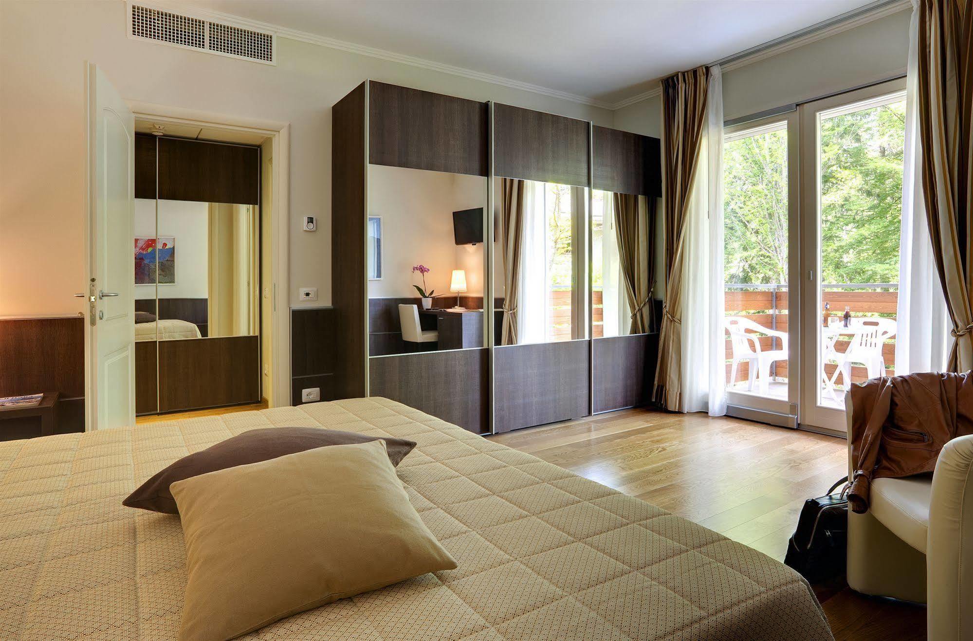 Grand Hotel Presolana Кастионе дела Презолана Екстериор снимка